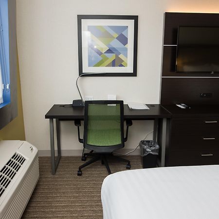 Holiday Inn Express & Suites - Marietta By Ihg Экстерьер фото