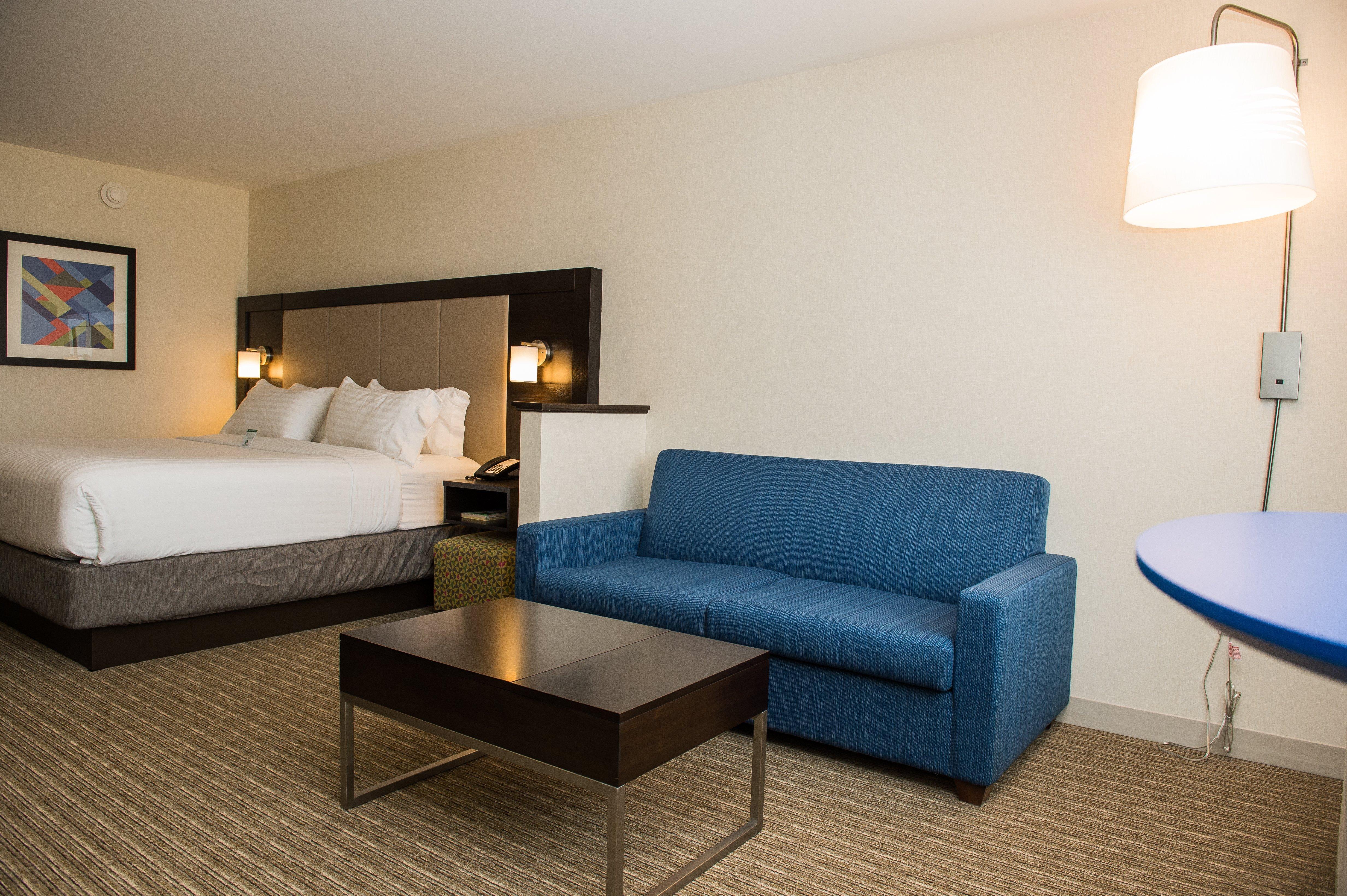 Holiday Inn Express & Suites - Marietta By Ihg Экстерьер фото