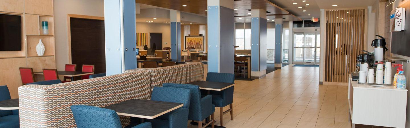 Holiday Inn Express & Suites - Marietta By Ihg Экстерьер фото